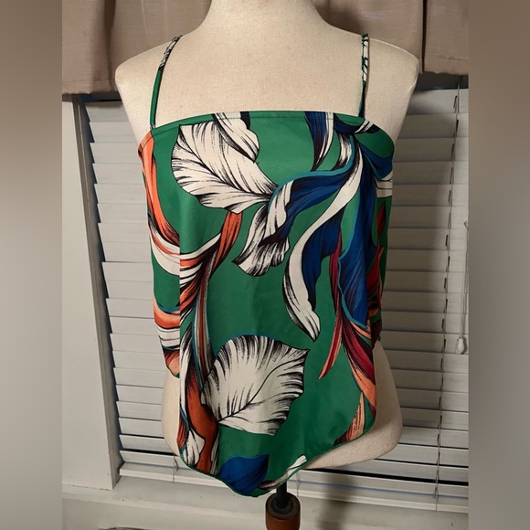 Zara Tops Zara Green Floral Triangle Top Poshmark